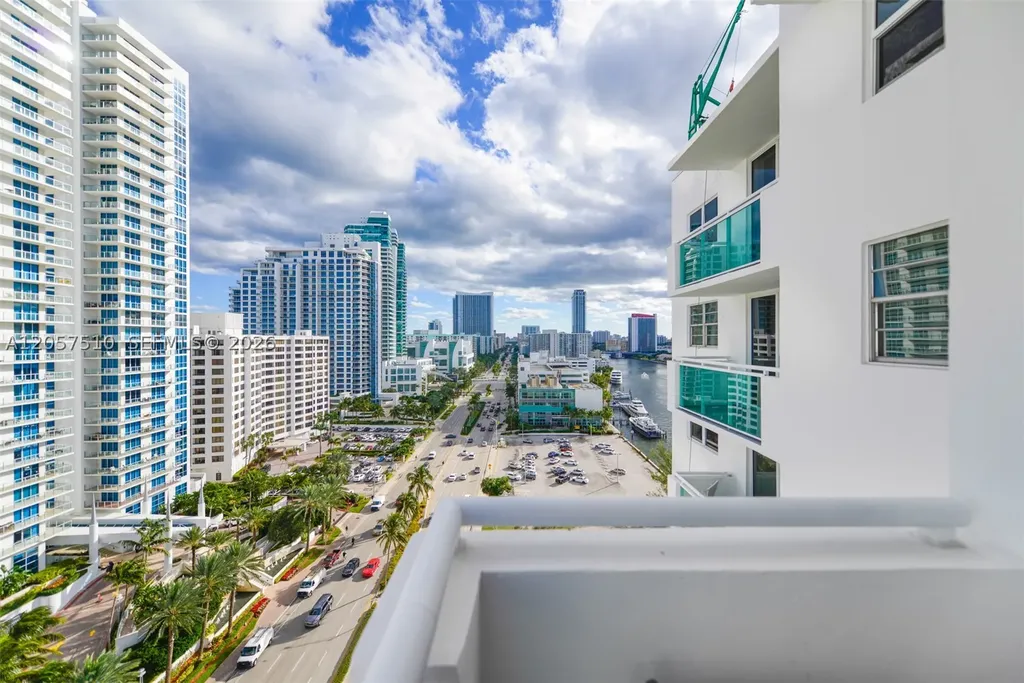 3000 S Ocean Drive Hollywood FL 33019