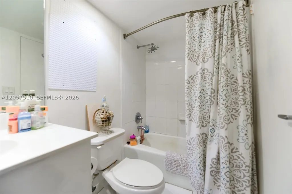 3000 S Ocean Drive Hollywood FL 33019