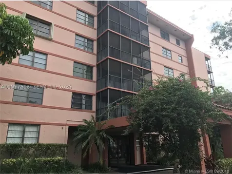 20850 San Simeon Way Miami FL 33179