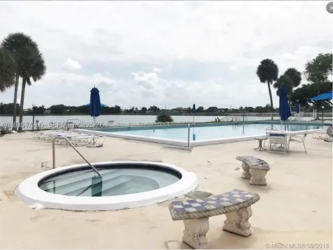 20850 San Simeon Way Miami FL 33179