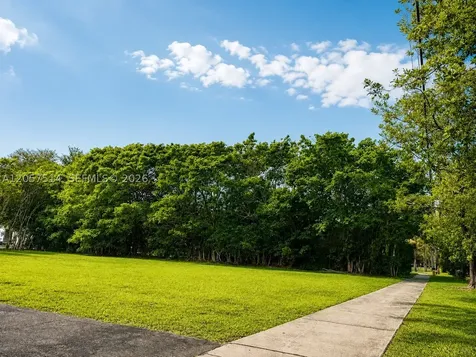 1820 NE 153rd Street North Miami Beach FL 33162