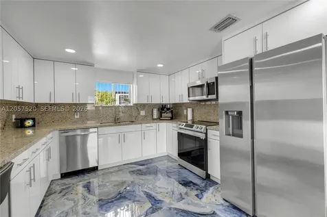 10350 SW 48th Street Miami FL 33165