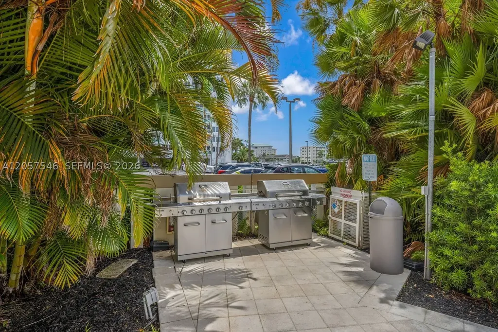 3200 NE 36th Street Fort Lauderdale FL 33308