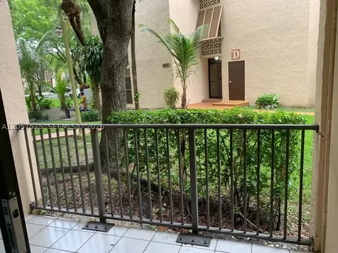 14221 N Kendall Drive Miami FL 33186