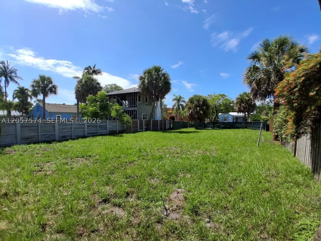 531 31st Street West Palm Beach FL 33407