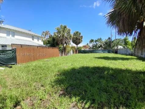 531 31st Street West Palm Beach FL 33407