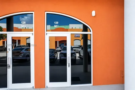 2970 W 84th Street Hialeah FL 33018