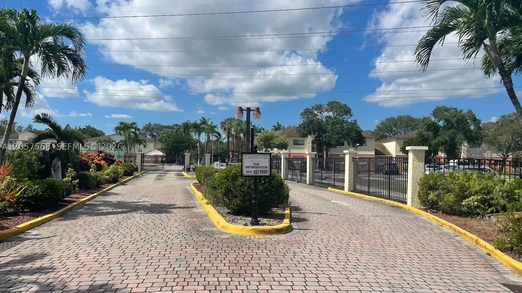 3690 N 56th Avenue Hollywood FL 33021