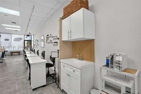 Full Service Salon For Sale In Miami Miami FL 33173