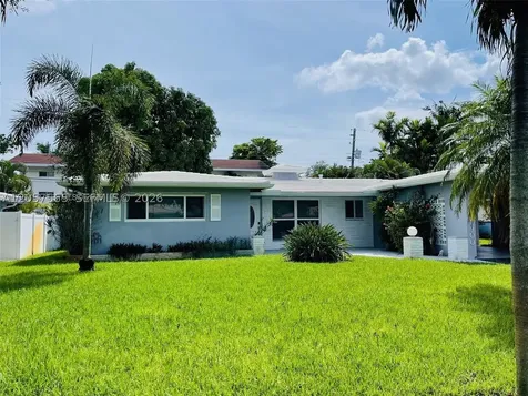 1900 NE 41st Street Oakland Park FL 33308