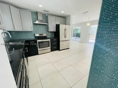 1900 NE 41st Street Oakland Park FL 33308