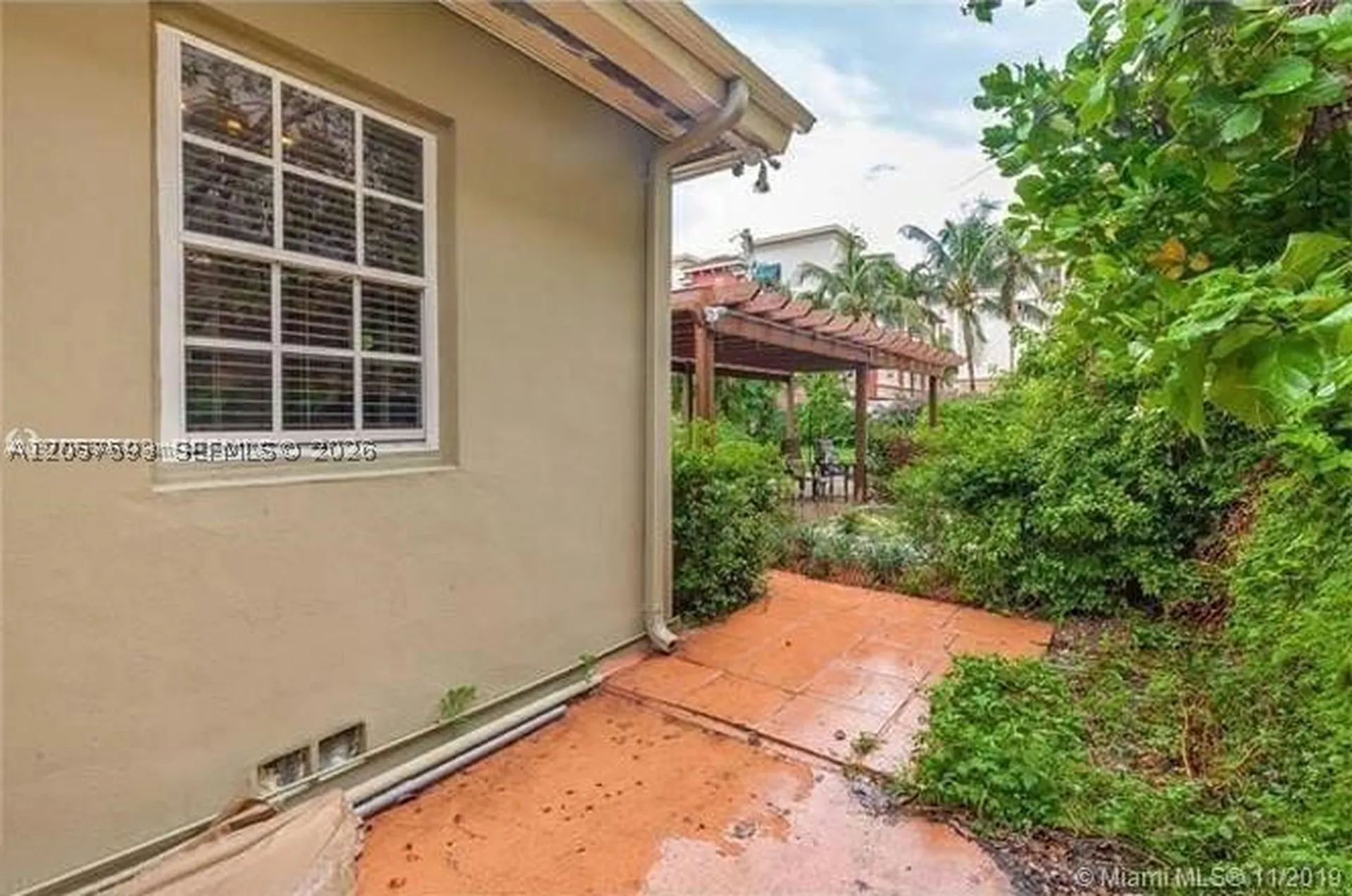 1025 NE 17th Way Fort Lauderdale FL 33304