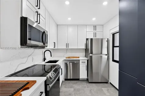 3301 N Country Club Drive Aventura FL 33180