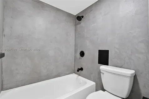 3301 N Country Club Drive Aventura FL 33180