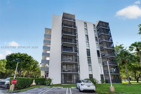 3301 N Country Club Drive Aventura FL 33180