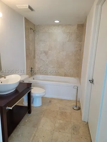 350 S Miami Avenue Miami FL 33130