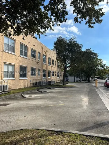 953 SW 10th Street Miami FL 33130