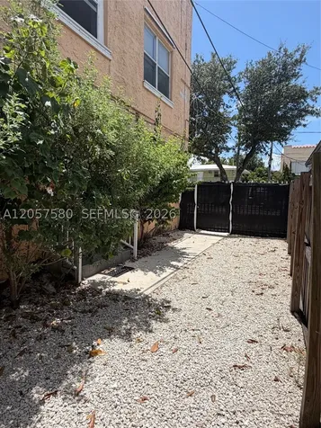 953 SW 10th Street Miami FL 33130