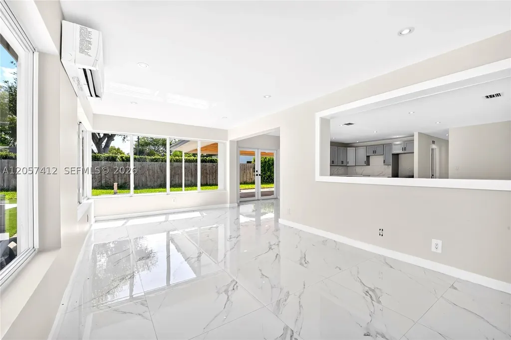 5715 Jackson Street Hollywood FL 33023