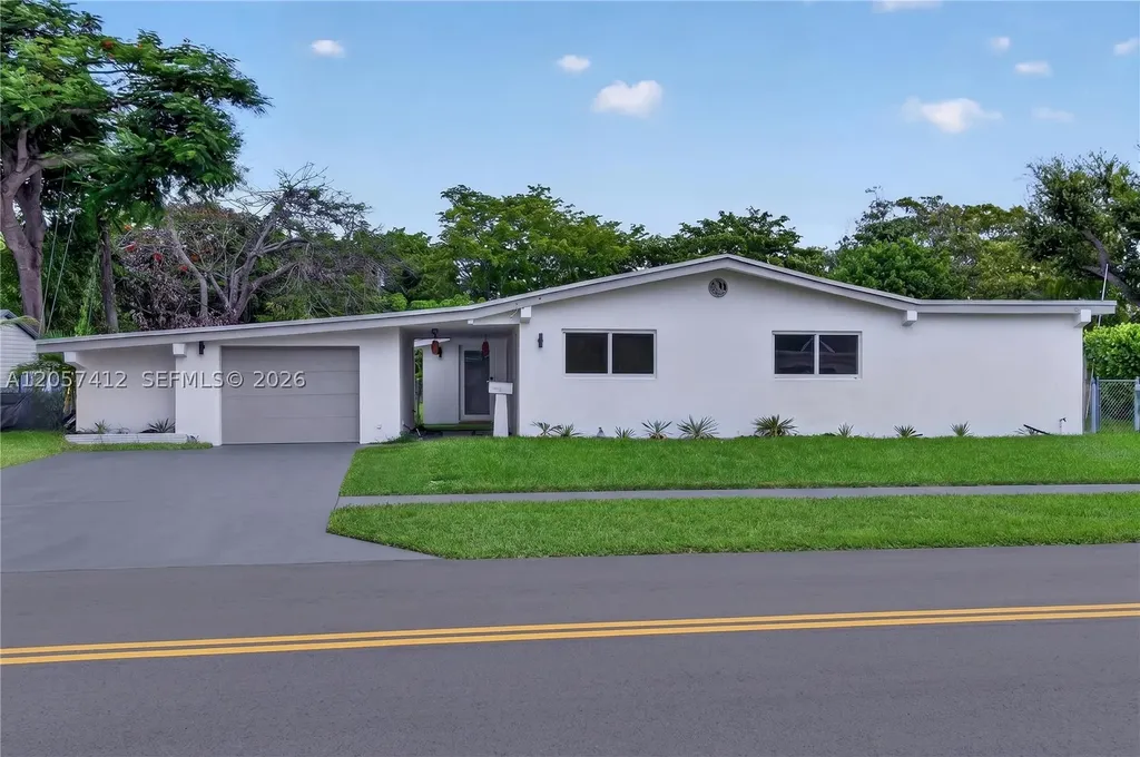 5715 Jackson Street Hollywood FL 33023