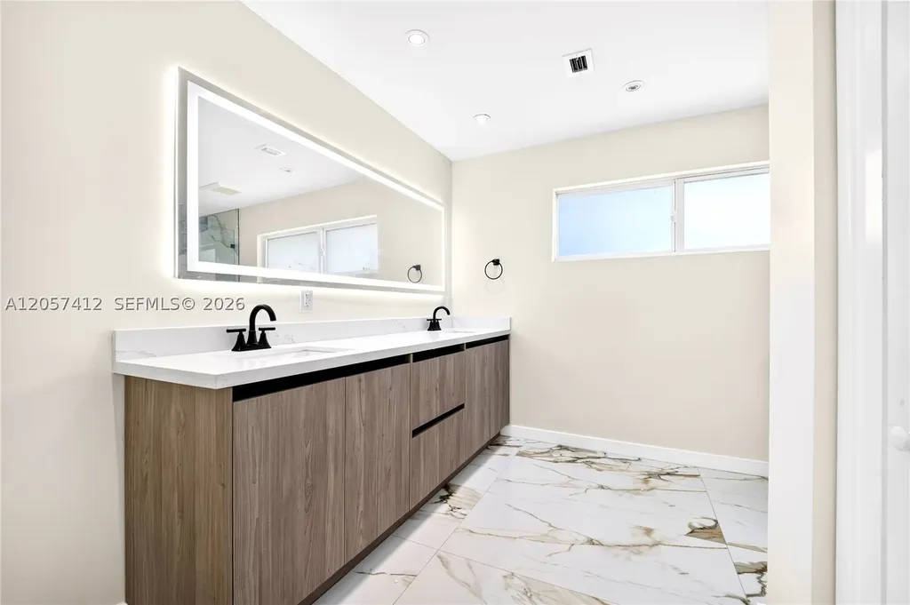 5715 Jackson Street Hollywood FL 33023