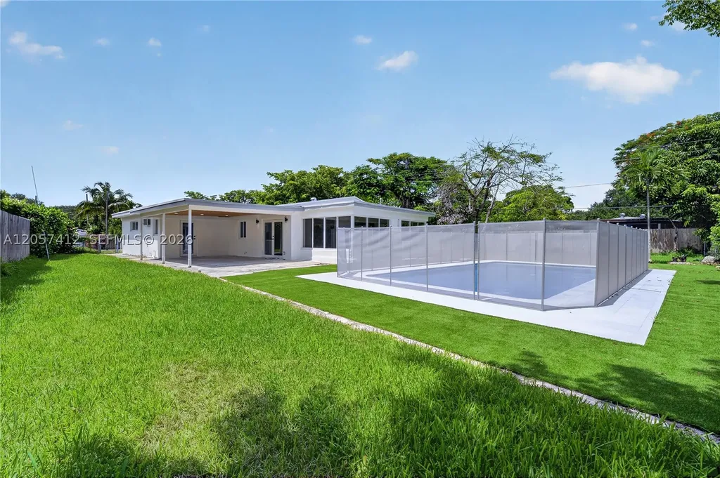 5715 Jackson Street Hollywood FL 33023