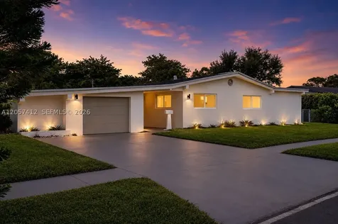 5715 Jackson Street Hollywood FL 33023