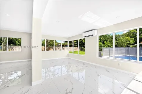 5715 Jackson Street Hollywood FL 33023
