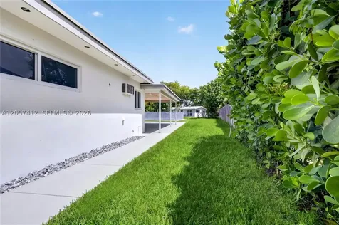 5715 Jackson Street Hollywood FL 33023