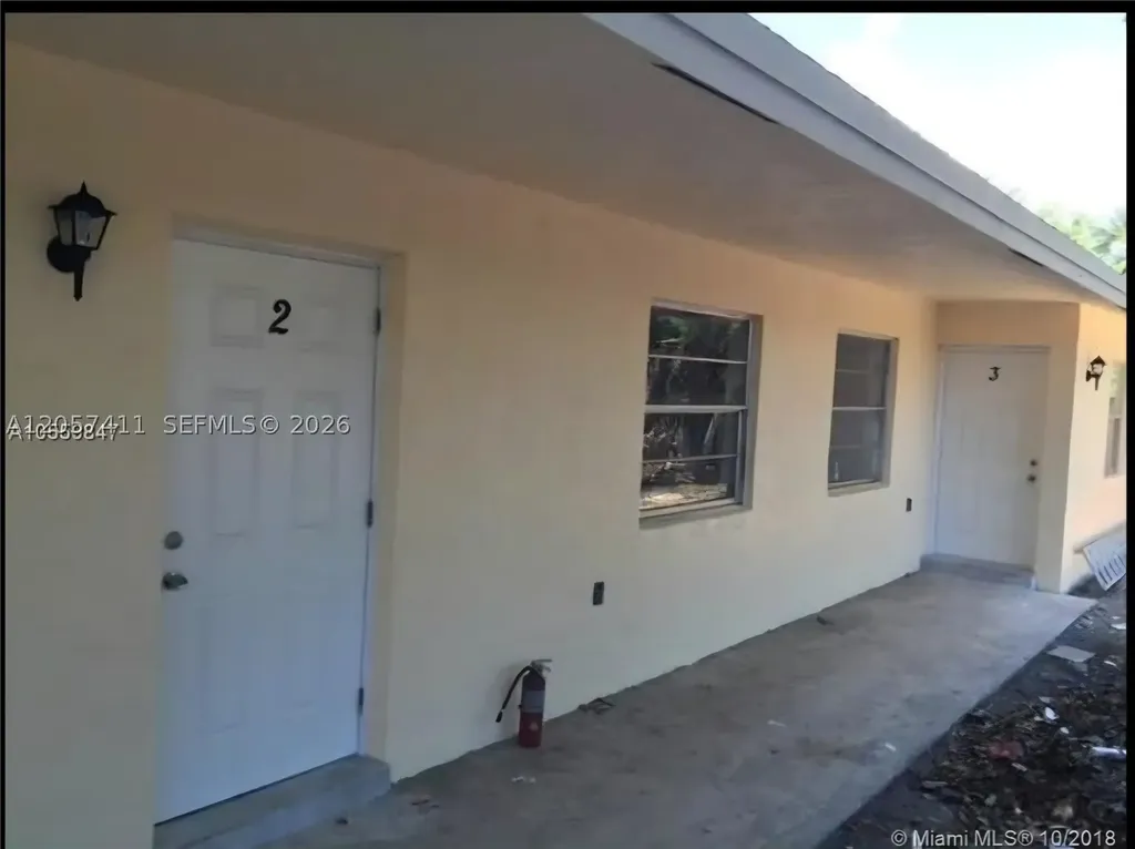853 SW 9th Court Pompano Beach FL 33060