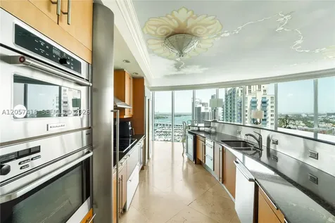 1000 S Pointe Drive Miami Beach FL 33139