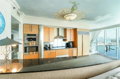 1000 S Pointe Drive Miami Beach FL 33139