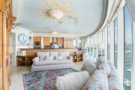 1000 S Pointe Drive Miami Beach FL 33139