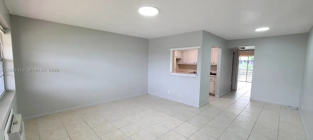 125 Canterbury E West Palm Beach FL 33417