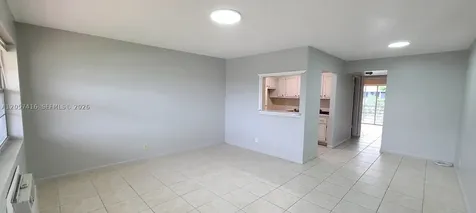 125 Canterbury E West Palm Beach FL 33417