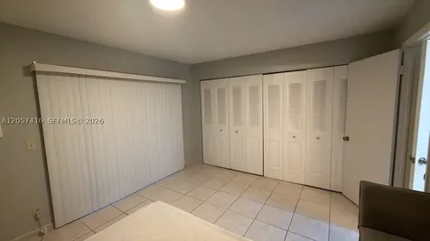 125 Canterbury E West Palm Beach FL 33417