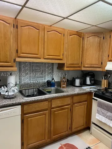 10000 NW 80th Court Hialeah Gardens FL 33016