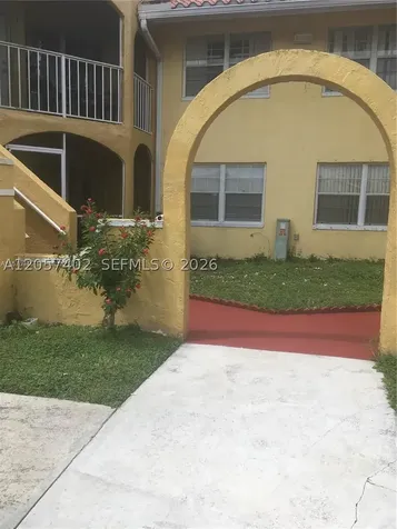 15635 SW 74 Circle Miami FL 33193