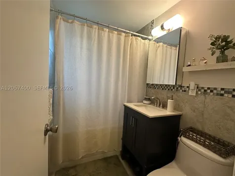 5580 SW 78th Street Miami FL 33143