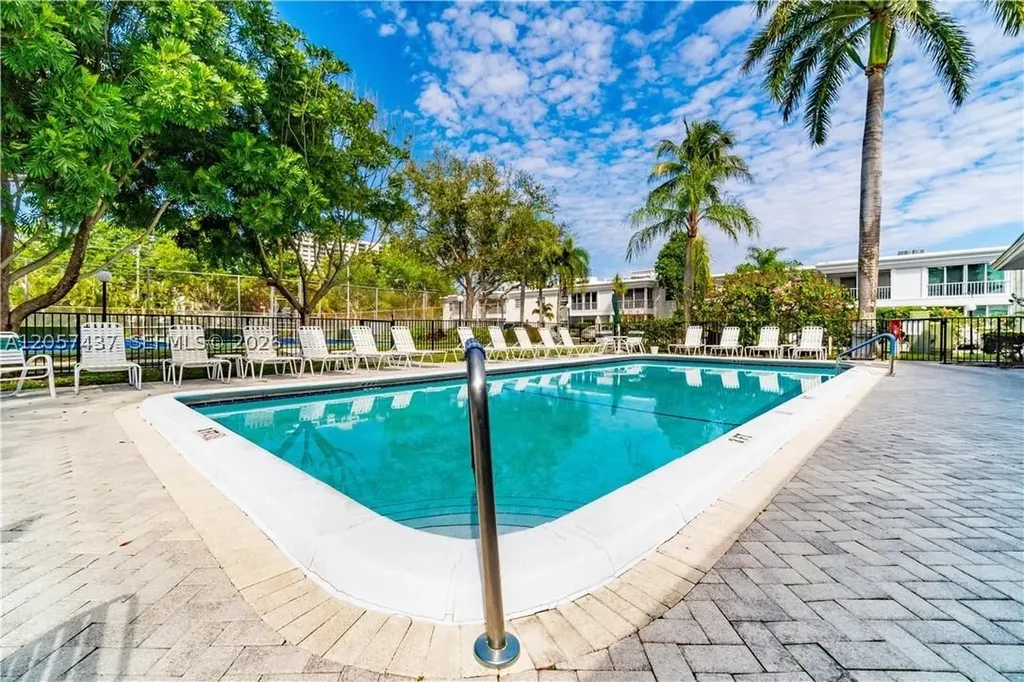 6339 Bay Club Drive Fort Lauderdale FL 33308