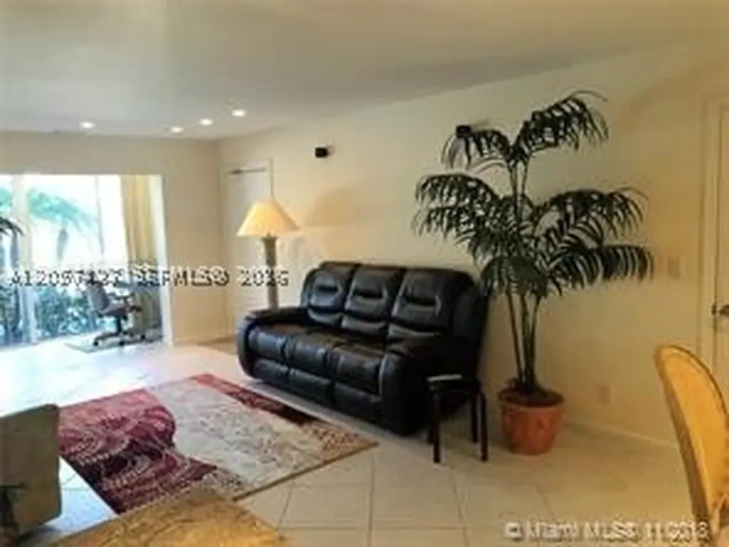 6339 Bay Club Drive Fort Lauderdale FL 33308