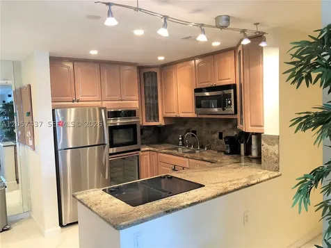 6339 Bay Club Drive Fort Lauderdale FL 33308