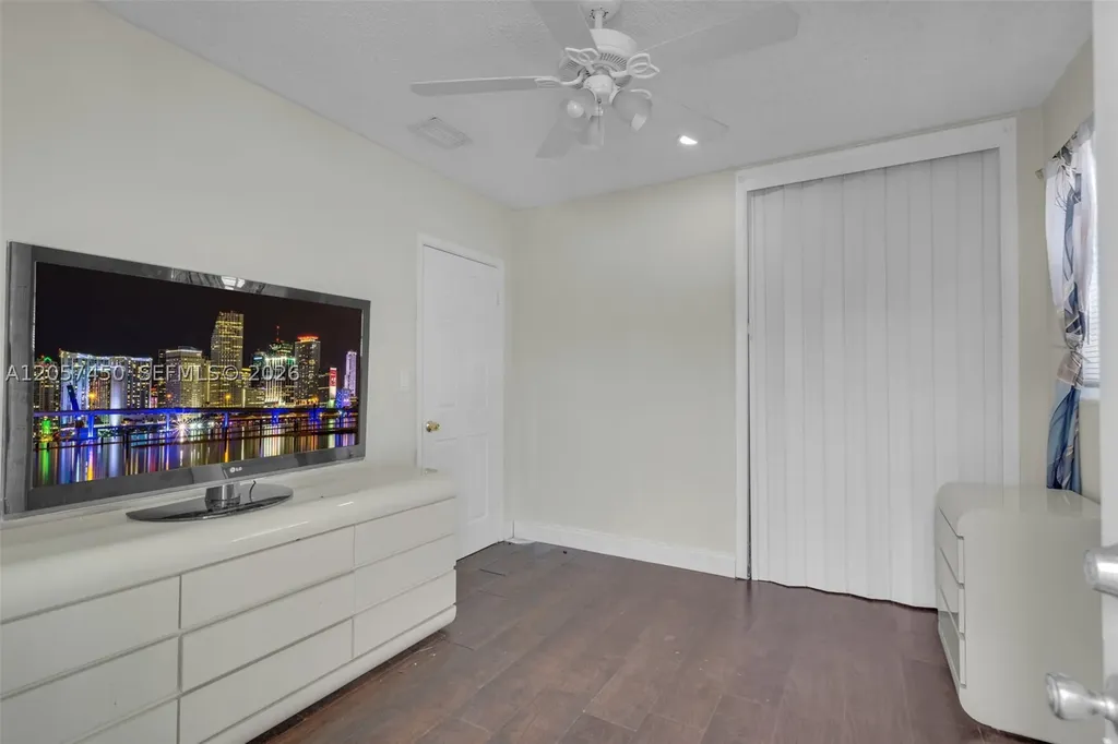 1207 Chateau Park Drive Fort Lauderdale FL 33311