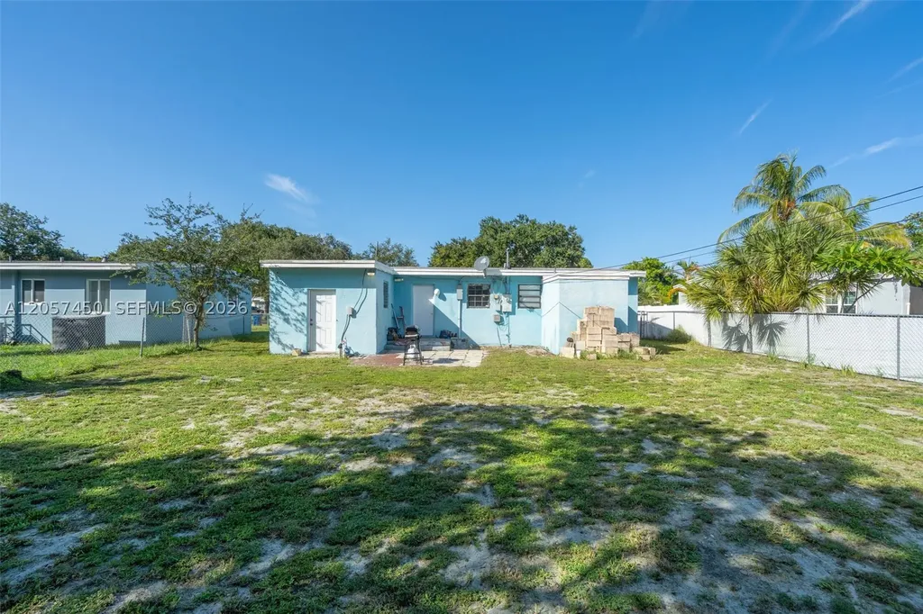 1207 Chateau Park Drive Fort Lauderdale FL 33311