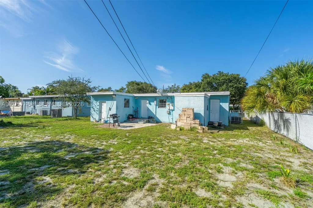 1207 Chateau Park Drive Fort Lauderdale FL 33311