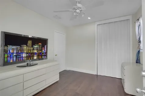 1207 Chateau Park Drive Fort Lauderdale FL 33311