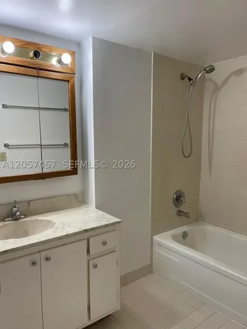 20840 San Simeon Way Miami FL 33179