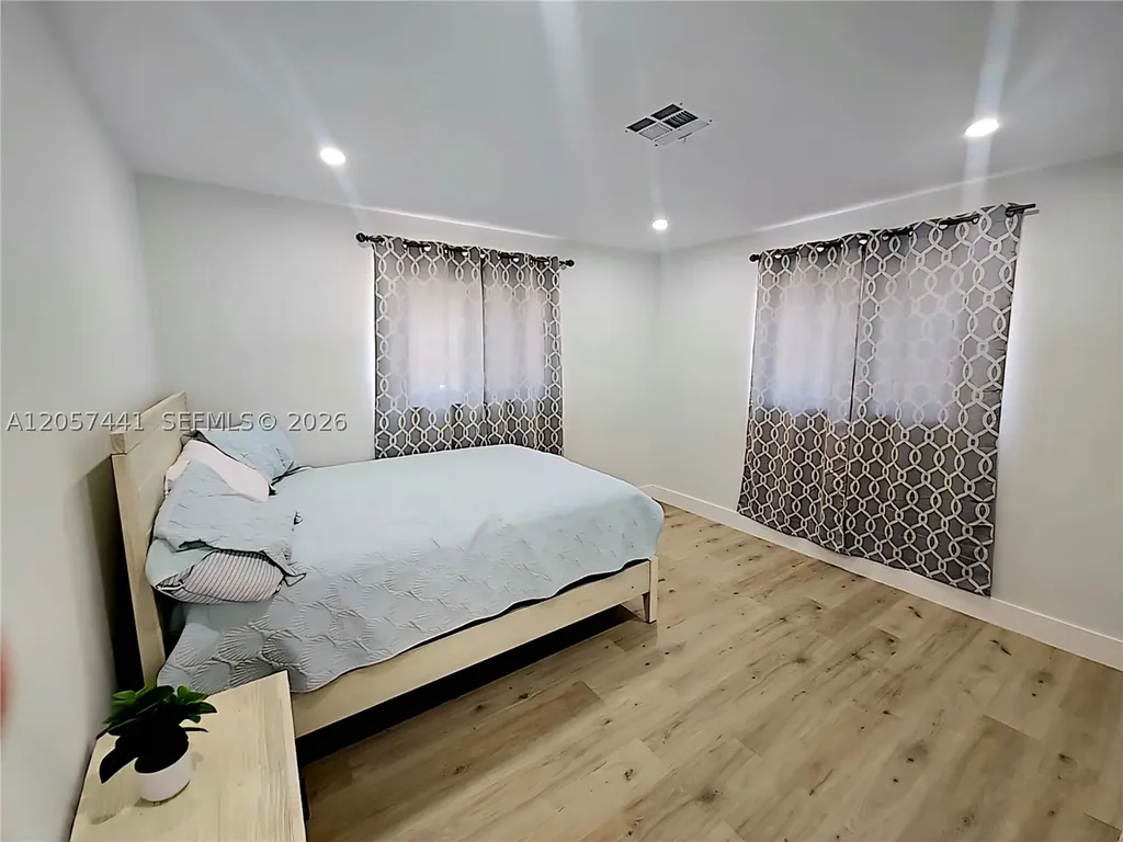 1430 NE 53rd Court Fort Lauderdale FL 33334