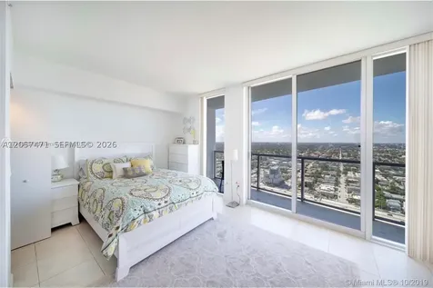 185 SW 7th Street Miami FL 33130
