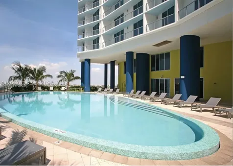 185 SW 7th Street Miami FL 33130